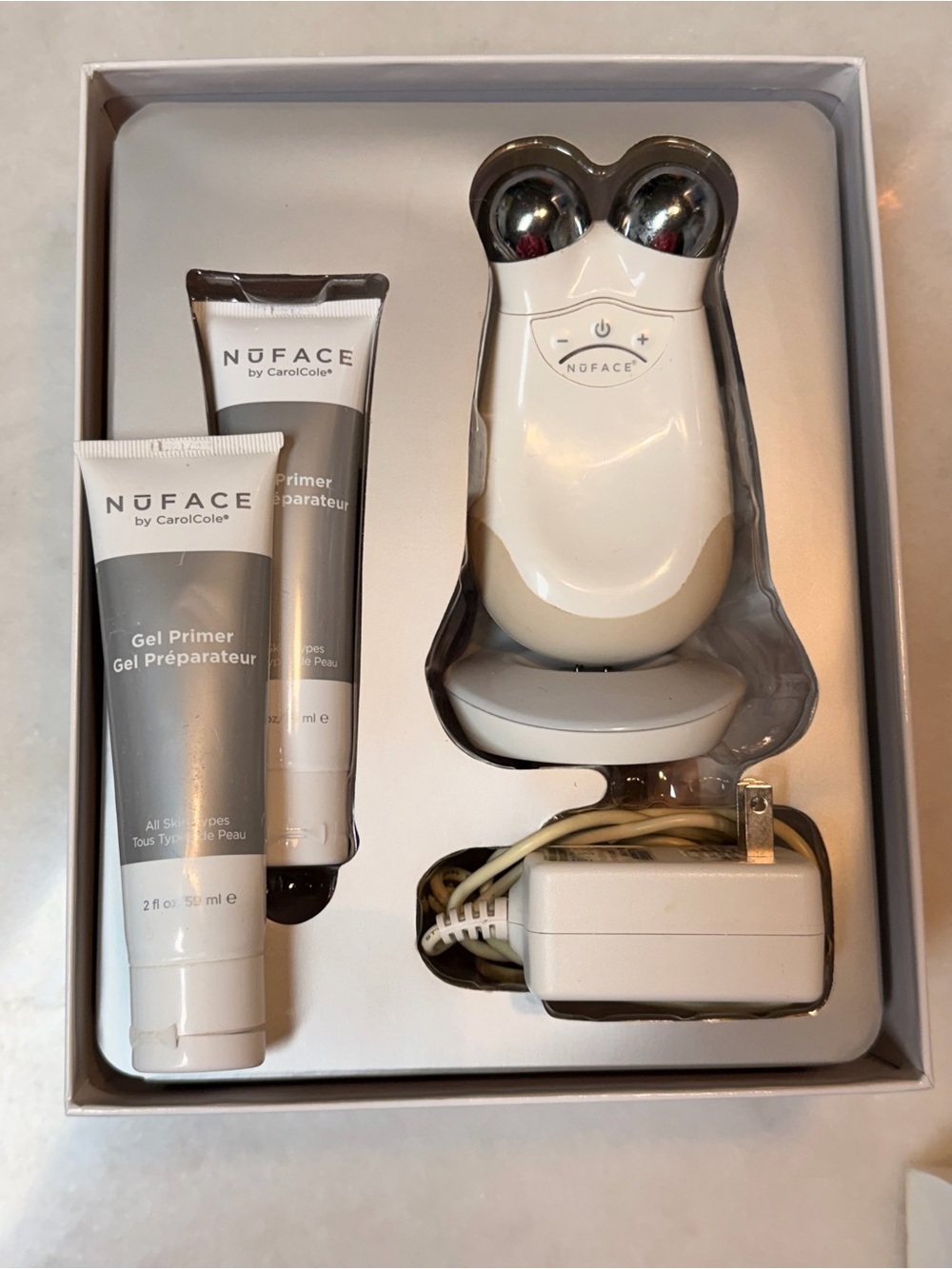 NuFACE White Facial Toning Device with Chrome Spheres and Gel Primer